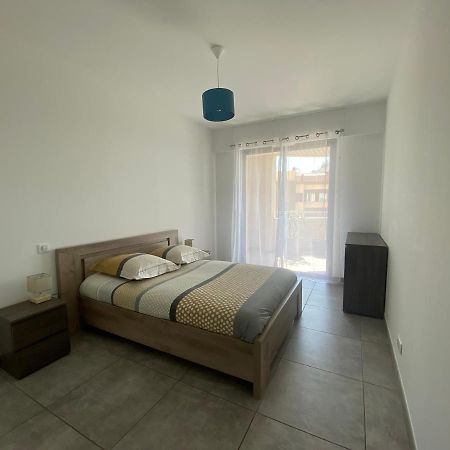 Appartement T2 De Standing Avec Parking A 250 Metres De La Plage, Route Des Sanguinaires, Ajaccio อฌักซิโอ้ ภายนอก รูปภาพ