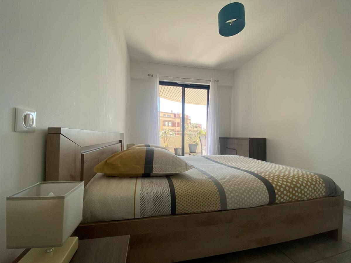 Appartement T2 De Standing Avec Parking A 250 Metres De La Plage, Route Des Sanguinaires, Ajaccio อฌักซิโอ้ ภายนอก รูปภาพ