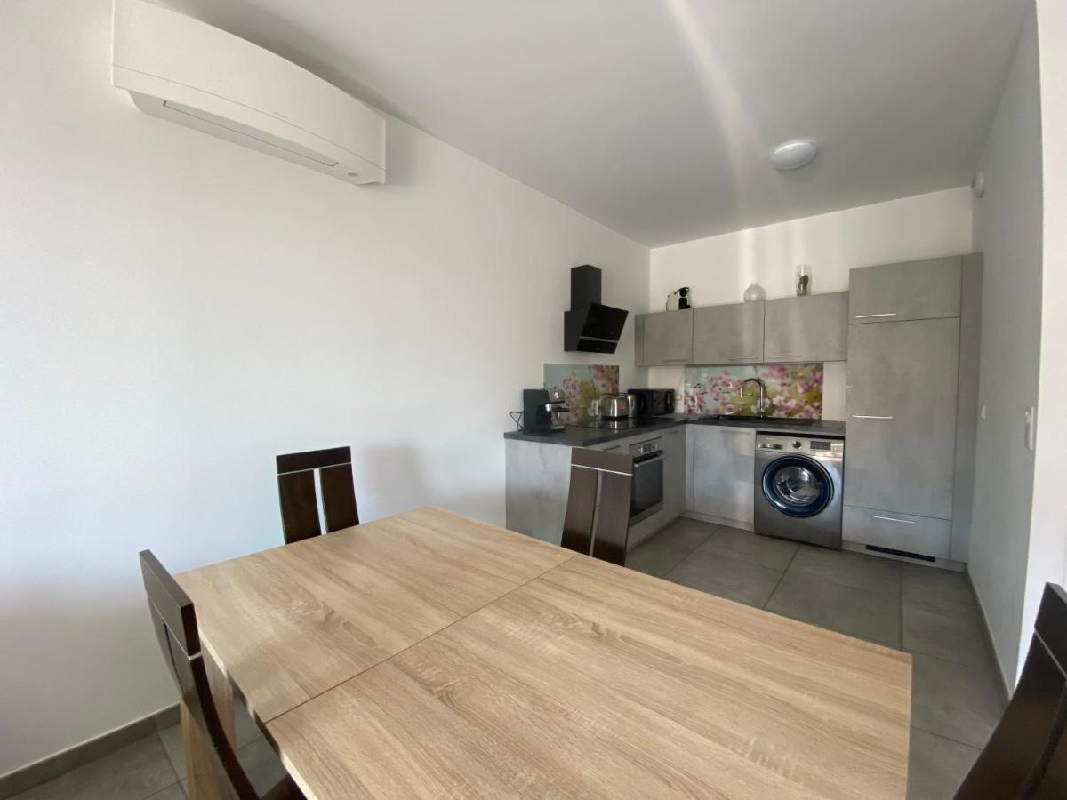 Appartement T2 De Standing Avec Parking A 250 Metres De La Plage, Route Des Sanguinaires, Ajaccio อฌักซิโอ้ ภายนอก รูปภาพ